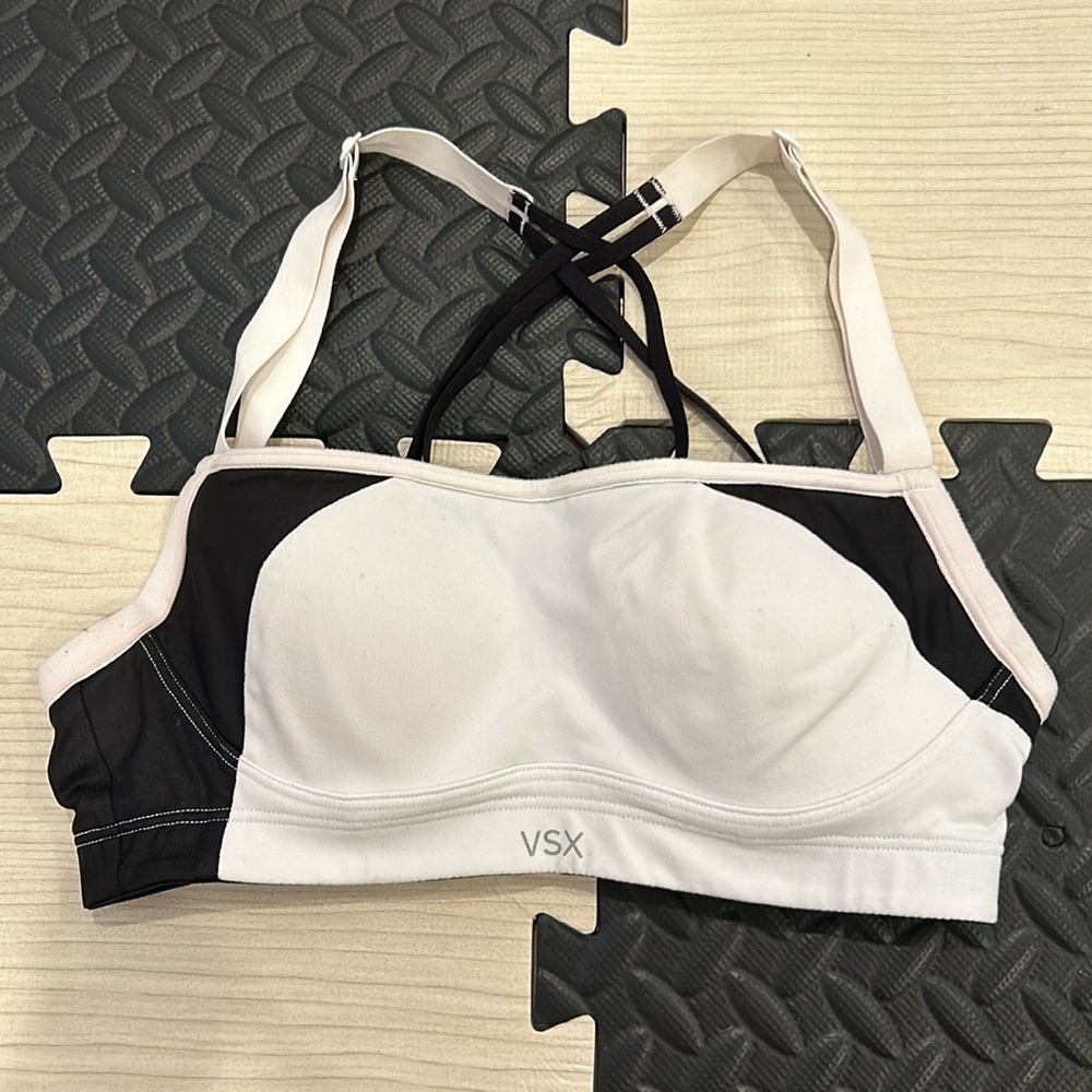 Victoria's Secret Sport VS X SPORT white and black padded sports bra size 32B